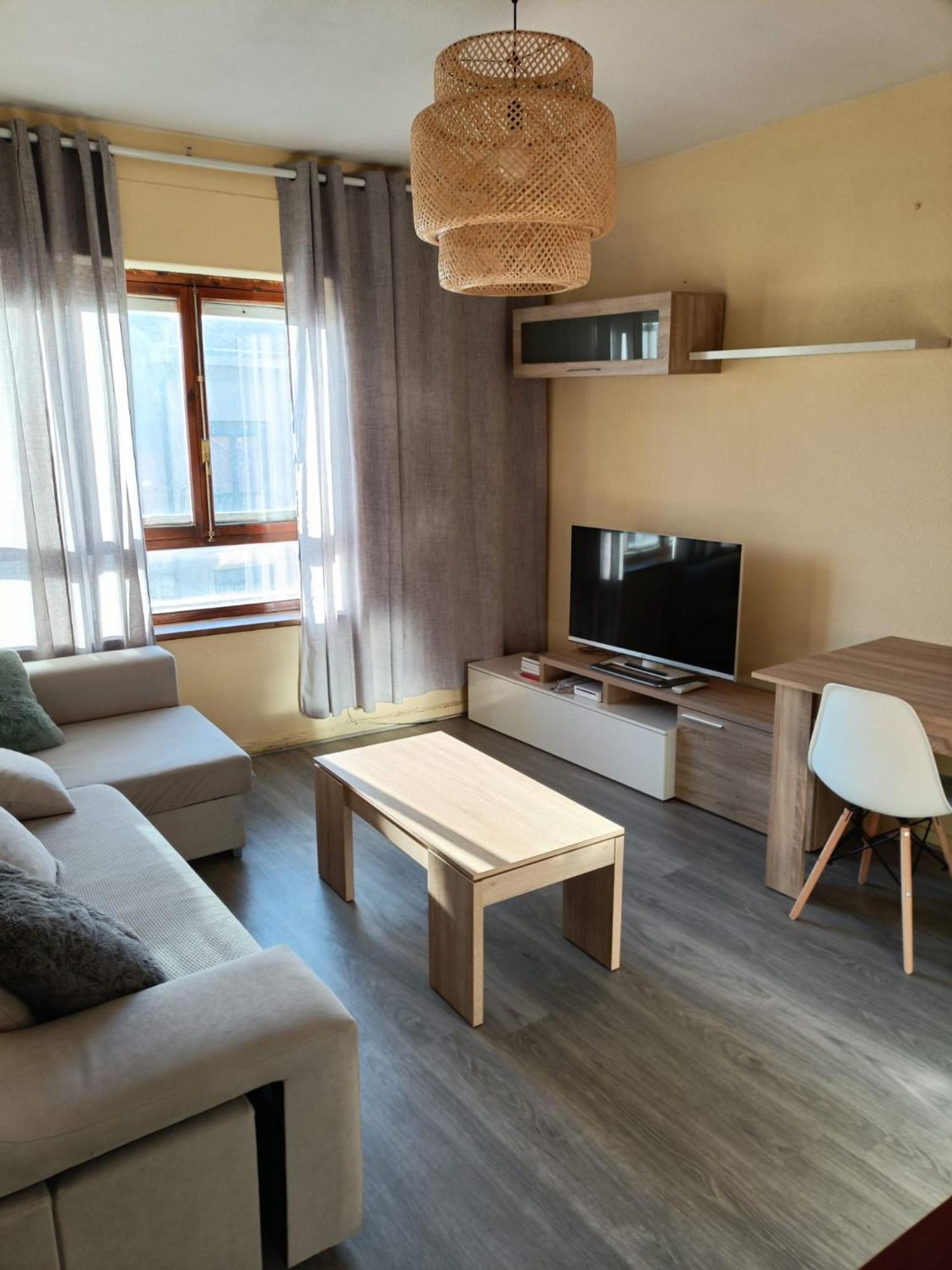 Apartamento San Andrés.Piso amueblado en Astorga. Cerca del camino de Santiago. Aparcamiento privado bicis. Exterior foto